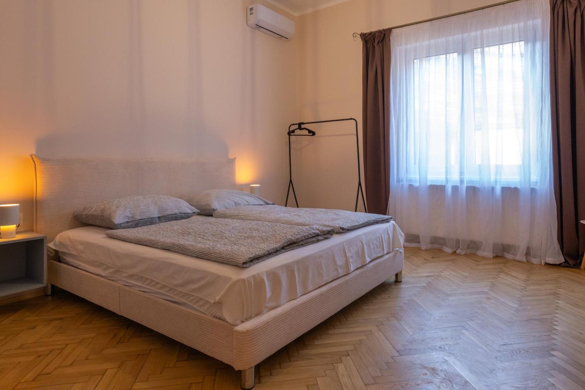 D6 Apartments Siofok Luaran gambar